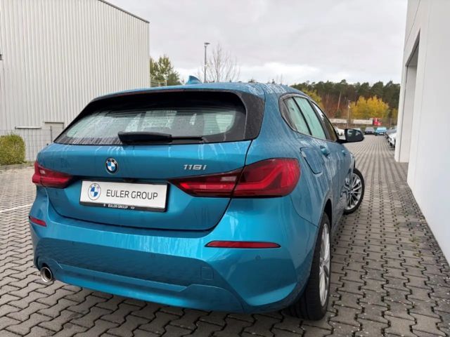 BMW 118 Sedan