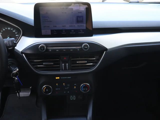 Ford Focus Cool & Connect