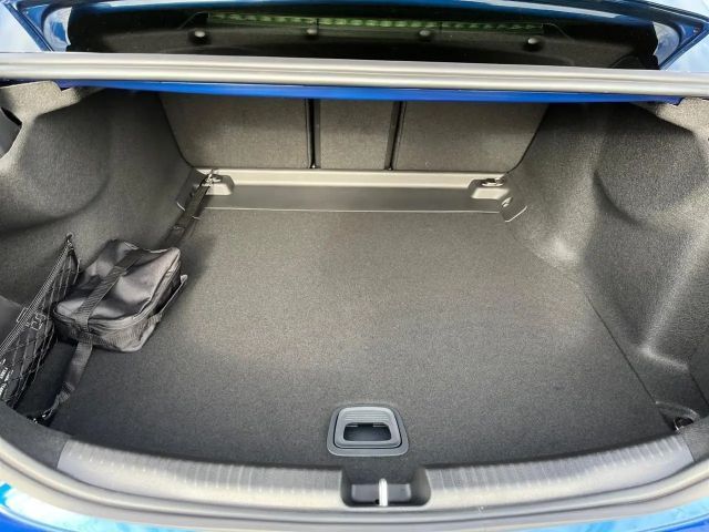 Mercedes-Benz C 180 AMG Line Sedan