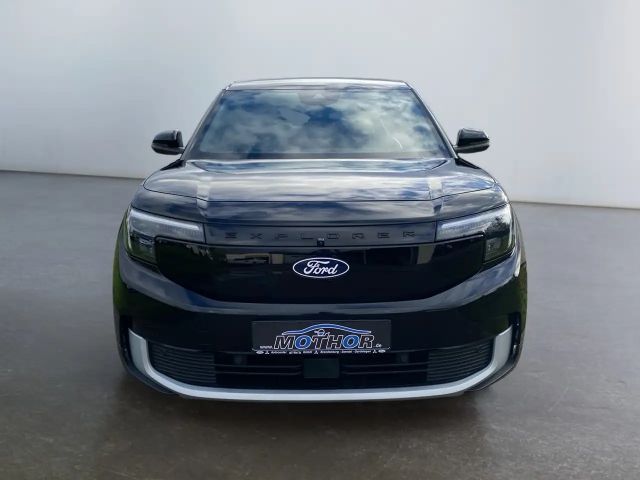 Ford Explorer Premium RWD