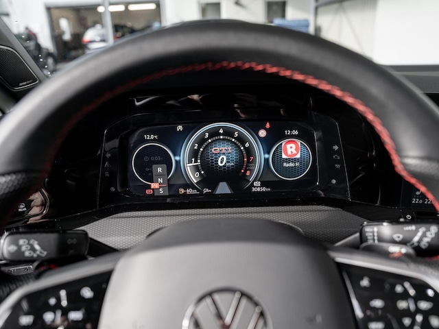 Volkswagen Golf 2.0 TSI Golf VIII