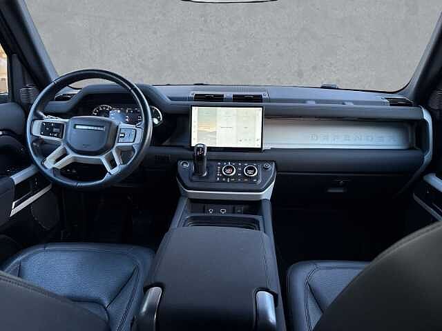 Land Rover Defender 110 SE