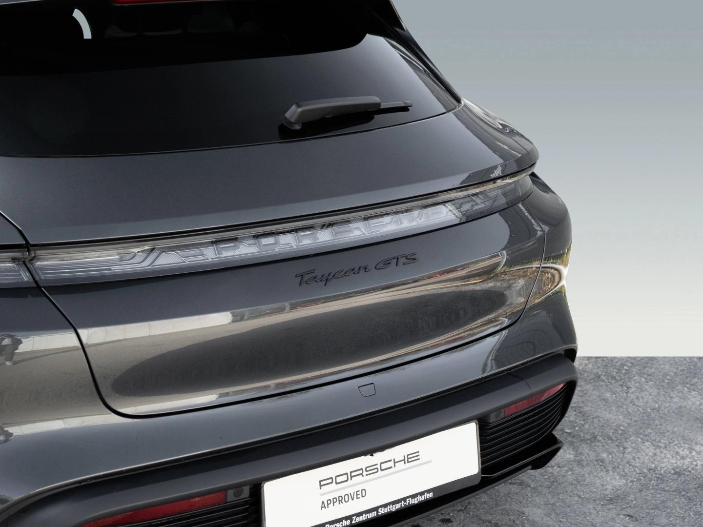 Porsche Taycan GTS Sport Turismo