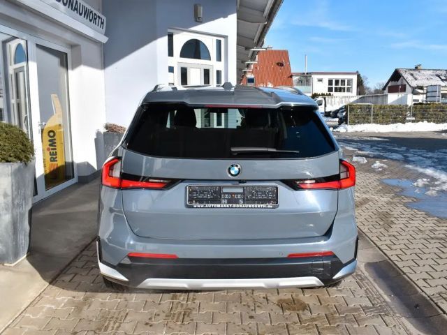 BMW X1 xDrive23i Aut. xLine Abstand Navi AHK Keyless