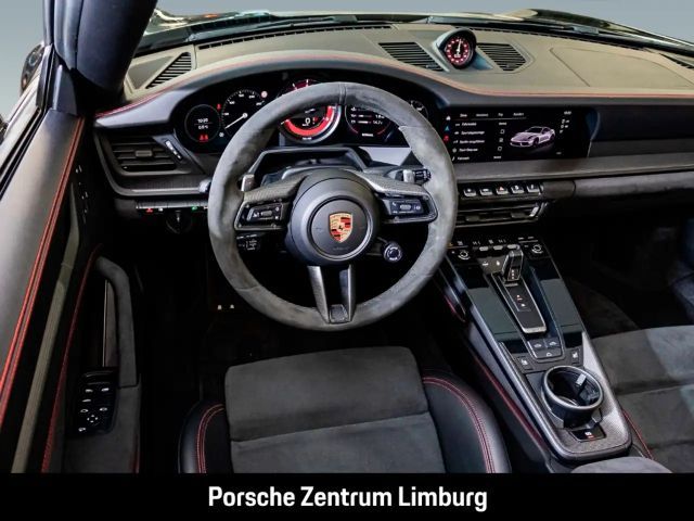 Porsche 992 4 Cabrio Carrera GTS