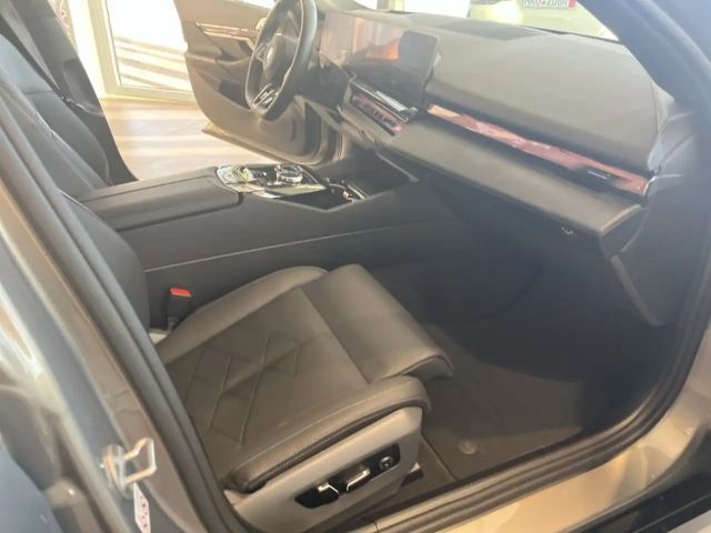 BMW i5 M-Sport Sedan eDrive40