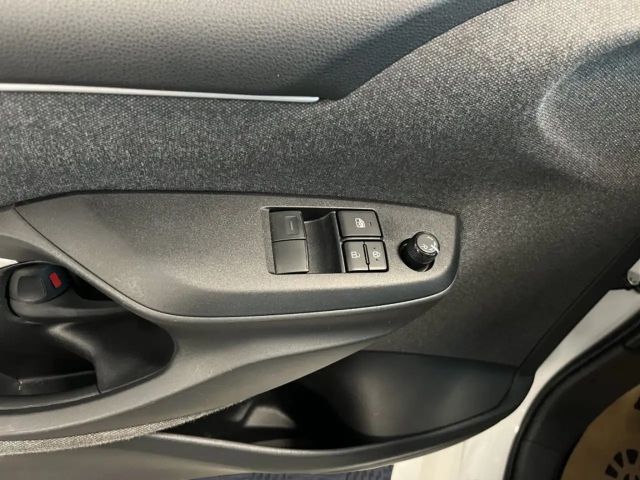 Toyota Yaris Active VVT-i