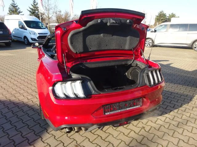 Ford Mustang Convertible GT 5.0 V8