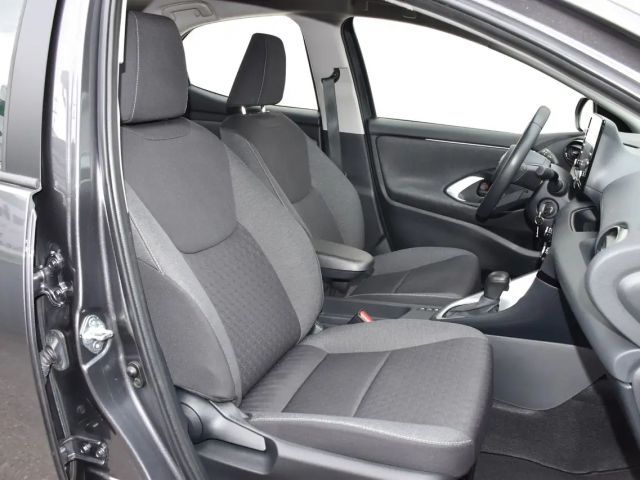 Toyota Yaris 1.5 Dual-VVT-iE (Hybrid)