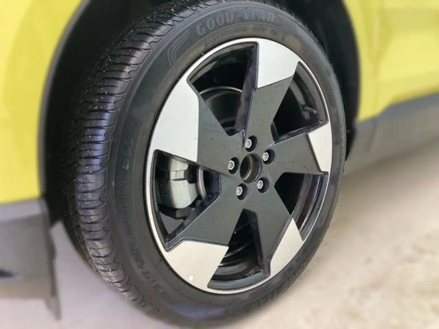 Volvo EX30 Extended range Plus Single motor