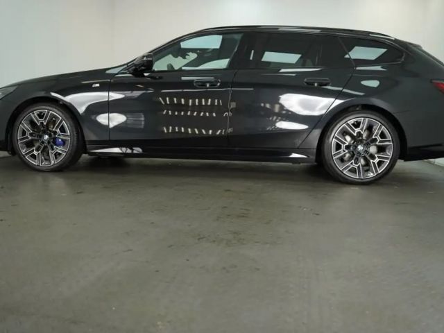 BMW 540 540d M-Sport Touring xDrive