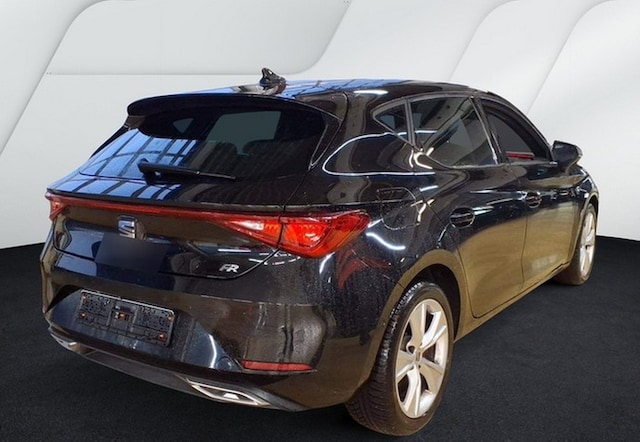 Seat Leon 1.5 eTSI FR-lijn Sportstourer