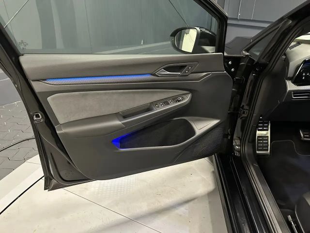 Volkswagen Golf 1.5 eTSI DSG R-Line Style