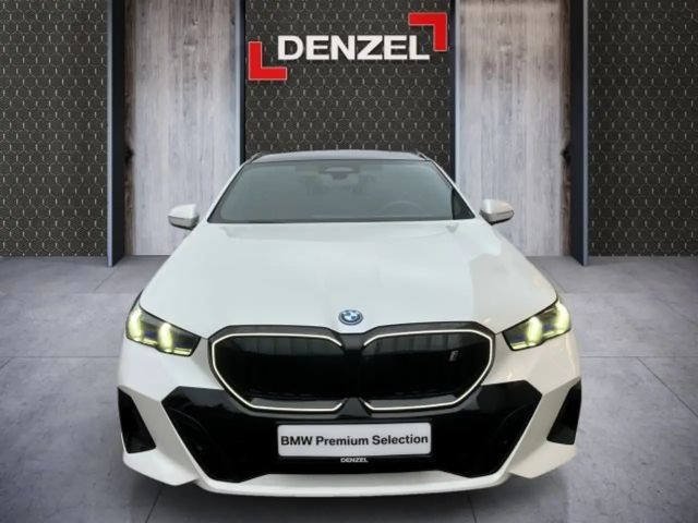 BMW i5 xDrive40 Touring