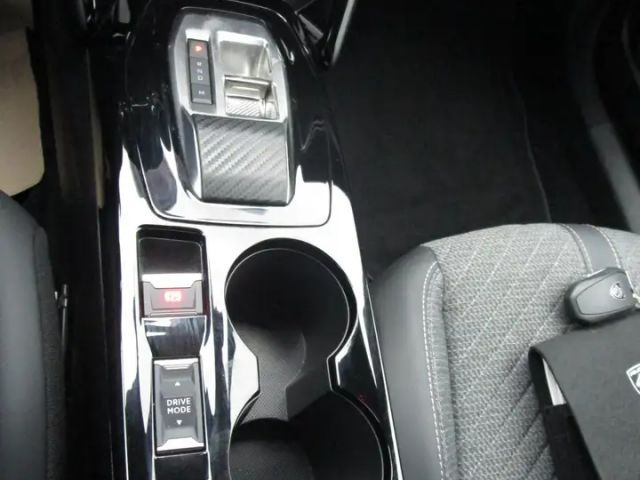 Peugeot 2008 Allure Pack EAT8 PureTech