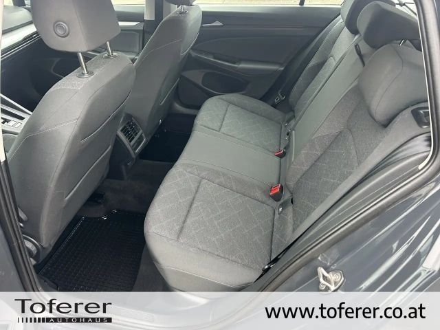 Volkswagen Golf DSG Life Variant