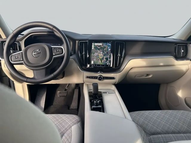 Volvo XC60 AWD Core