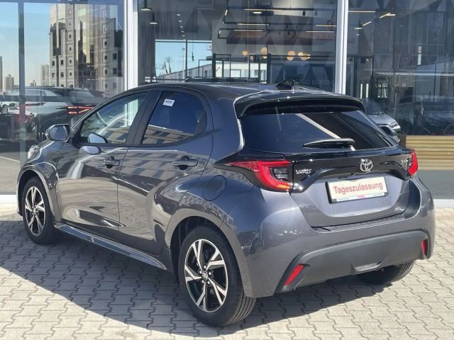 Toyota Yaris Hatchback Hybride VVT-i