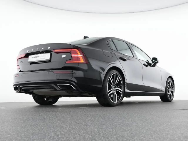 Volvo S60 AWD R-Design Recharge