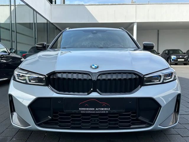 BMW 330 330d M-Sport Touring xDrive