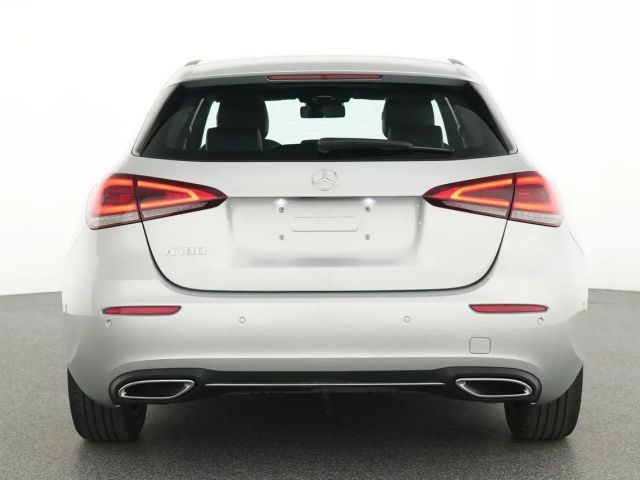 Mercedes-Benz A 180 Hatchback Luxury Line