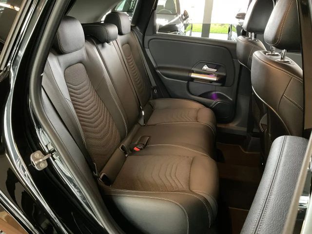 Mercedes-Benz B 200 Progressive