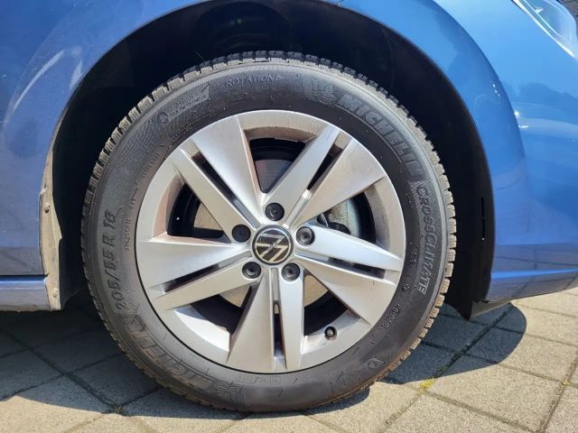 Volkswagen Golf DSG Life