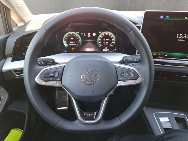 Volkswagen Golf Life Variant