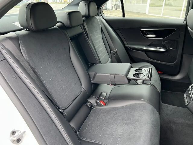 Mercedes-Benz C 400 AMG Line Sedan