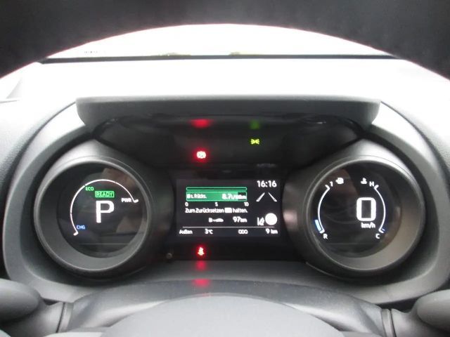 Toyota Yaris Hybride Team D VVT-i