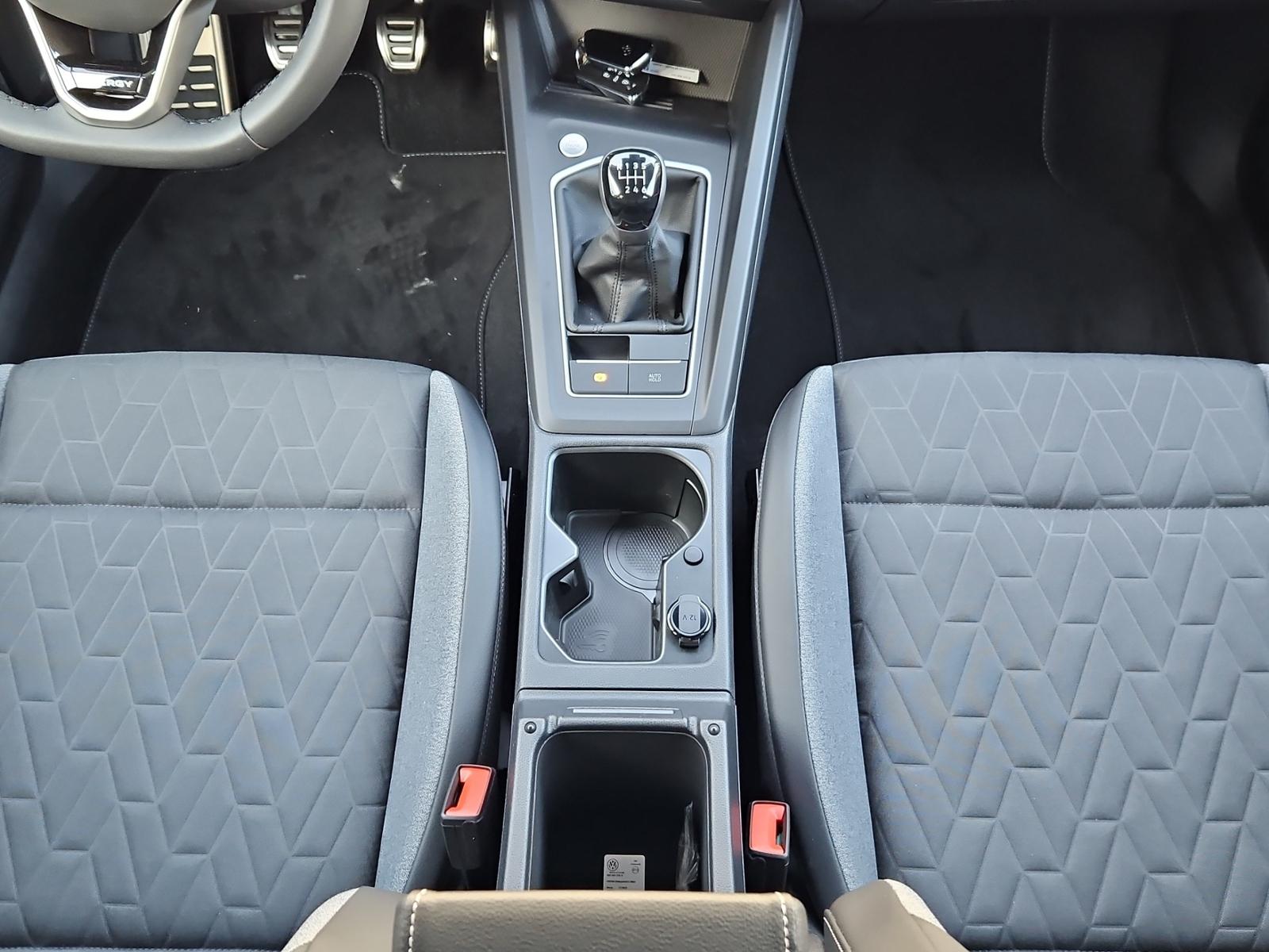 Volkswagen Golf 1.5 TSI Golf VIII