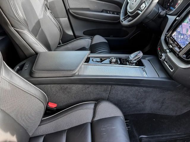 Volvo XC60 Dark Plus