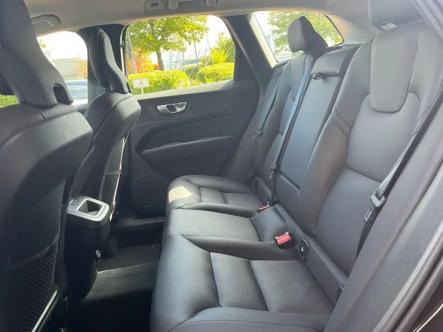 Volvo XC60 Dark Plus