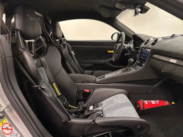 Porsche Boxster 718 Coupé RS