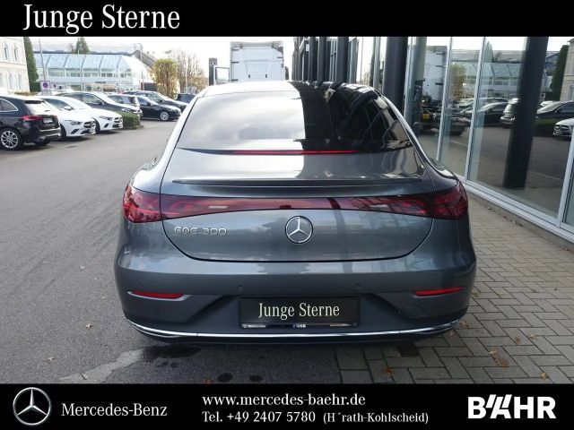 Mercedes-Benz EQE 300 Sedan