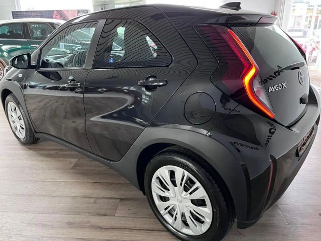 Toyota Aygo X Hatchback Play X-play
