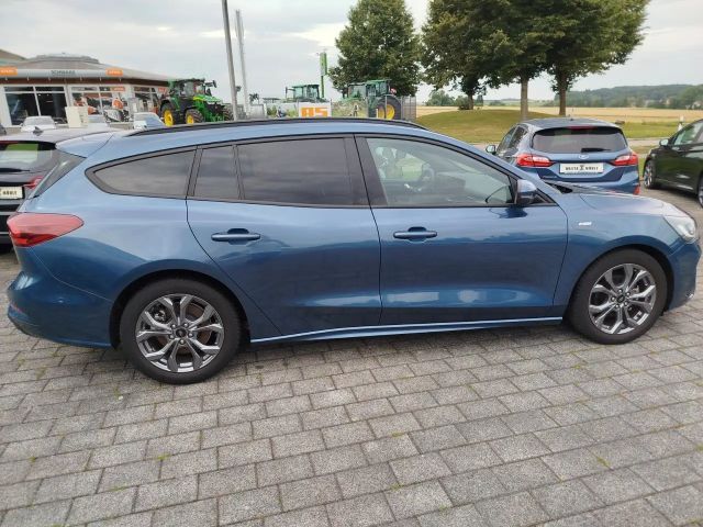 Ford Focus ST Line Wagon