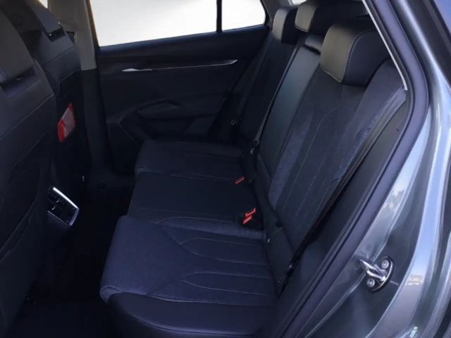 Skoda Elroq 60 Loft LED Navi SHZ hinten & vorn ACC Vorber. AHK