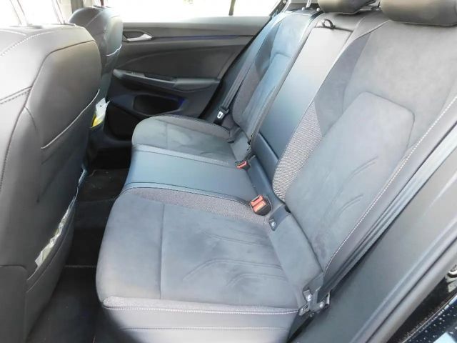 Volkswagen Golf 1.5 eTSI DSG Style