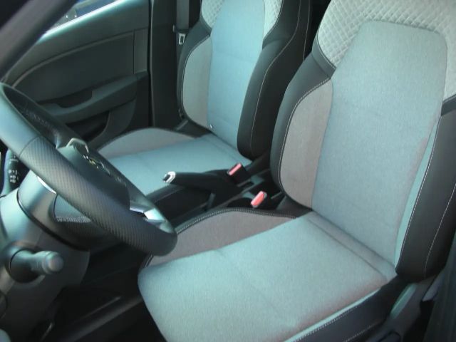 Mitsubishi Colt Intense