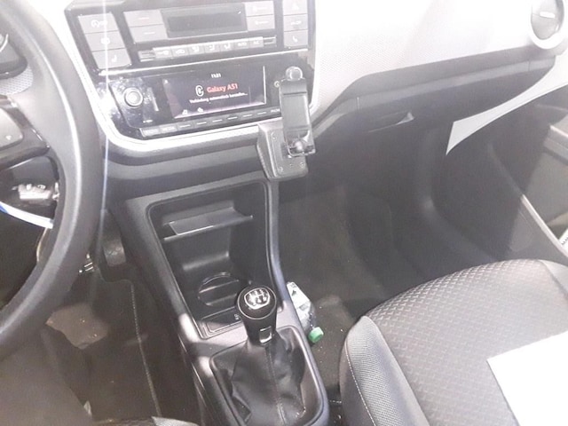 Volkswagen up! Active