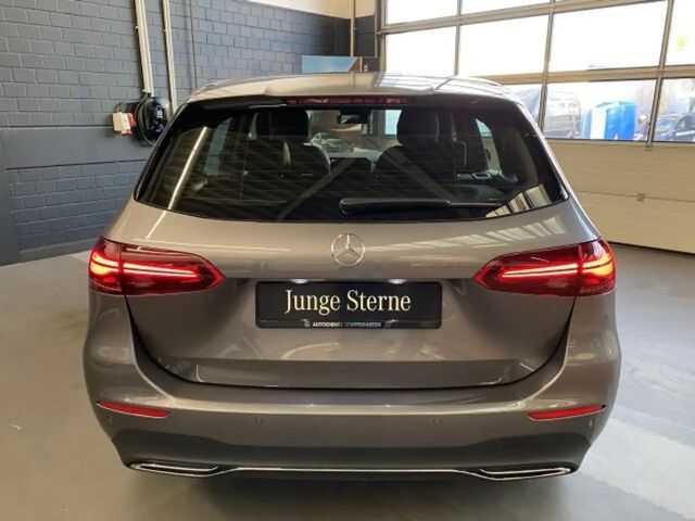 Mercedes-Benz B 180 Progressive