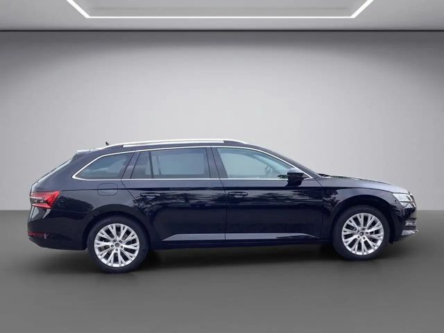 Skoda Superb 2.0 TDI Combi Style Style