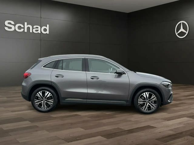 Mercedes-Benz GLA 220 4MATIC GLA 220 d
