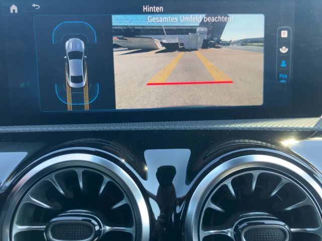 Mercedes-Benz CLA 180 Coupé Progressive