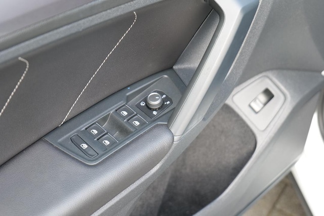 Volkswagen Tiguan 2.0 TDI DSG R-Line Style