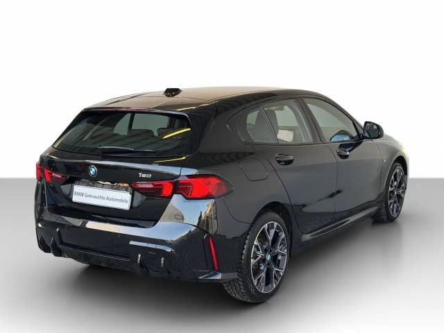 BMW 120 5-deurs M-Sport Sedan