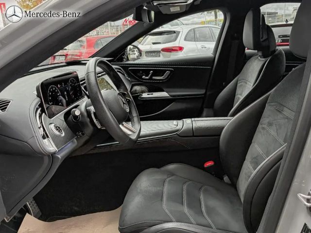 Mercedes-Benz E 200 AMG Line Sedan