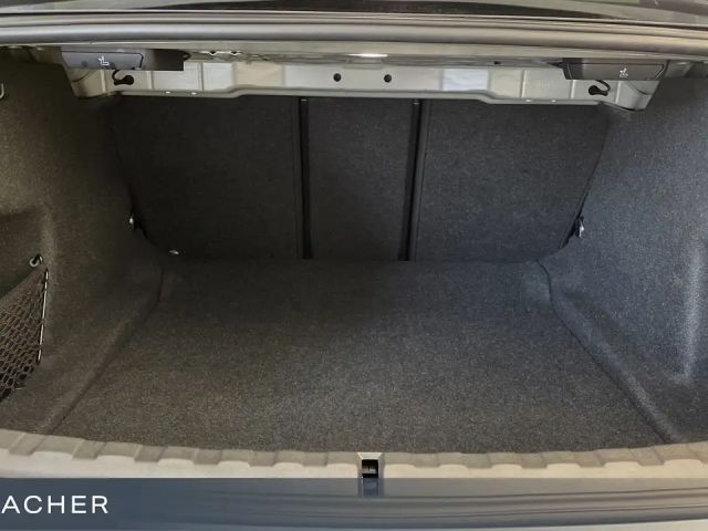 BMW 330 330i M-Sport Sedan xDrive