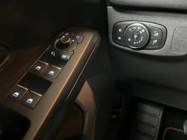 Ford Focus EcoBoost ST Line